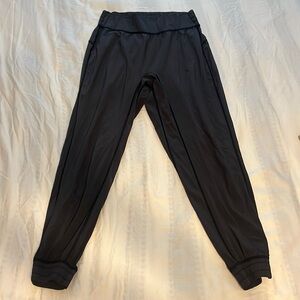 Lulu relaxed track pants. Very light and breathable.